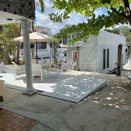 Unique Houseboat Modern And New Hotel Fort Lauderdale Exterior photo