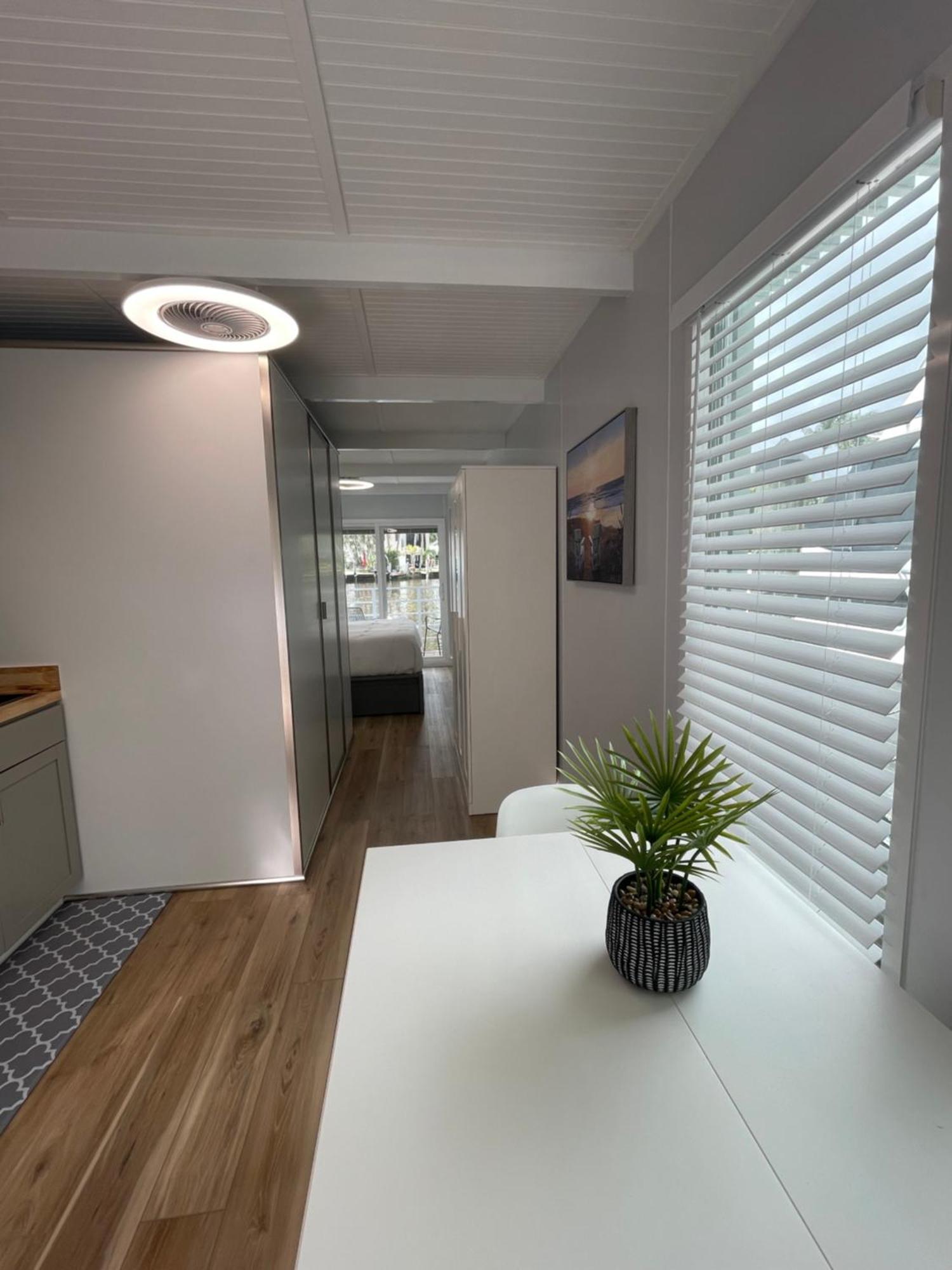Unique Houseboat Modern And New * Fort Lauderdale